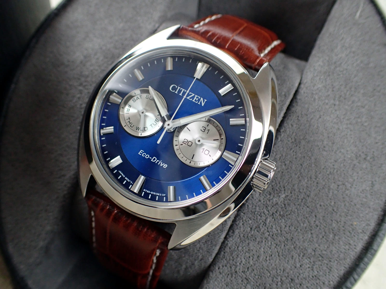 シチズン エコ・ドライブ パラデックス（Citizen Eco-Drive Paradex）Ref.BU4010-05L